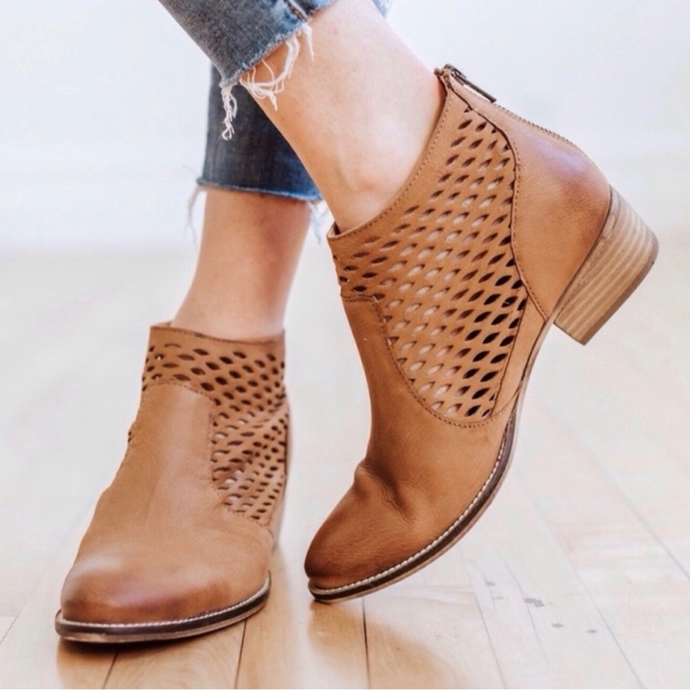 Seychelles Brown Ankle Booties